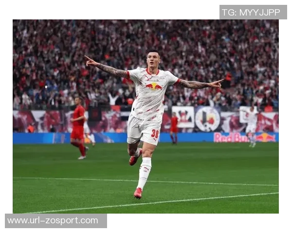 弗拉霍维奇欧冠赛场火力全开晒庆祝照继续向前冲刺